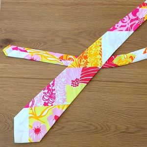 Lilly Pulitzer necktie 55 in w/ pink, orange and yellow floral print